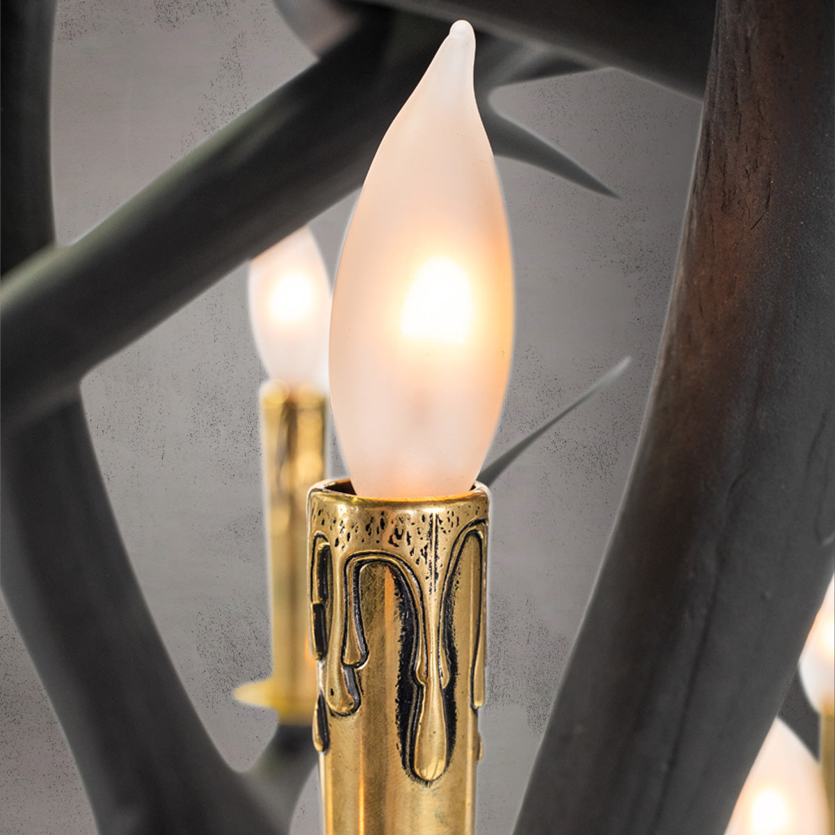10 Light Crossbar Elk Antler Chandelier - AWC-36