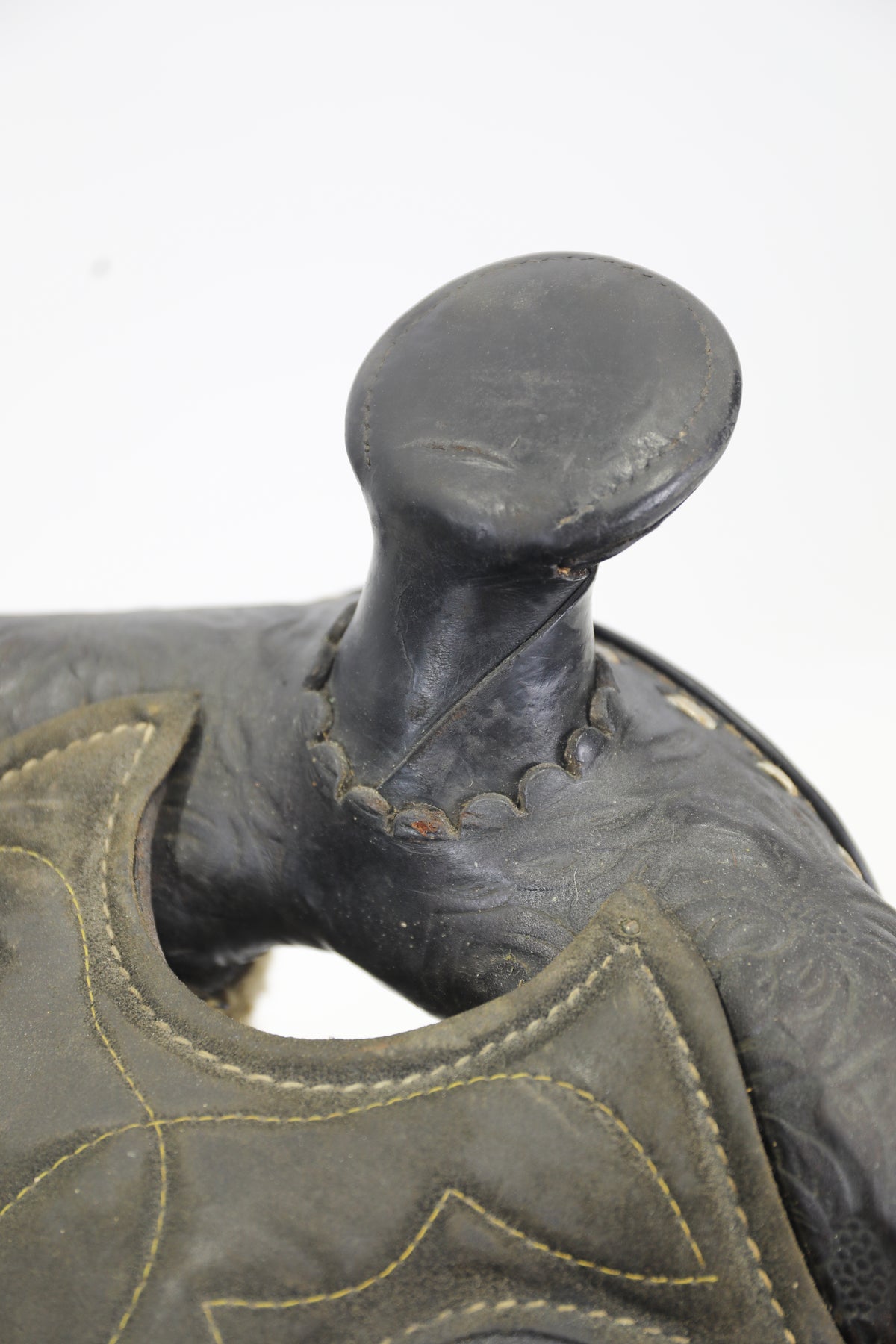 Saddle Bar Stool - BS 4